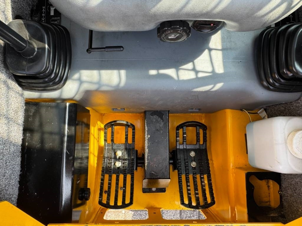 حفار زحاف Gehl R135 / Mantitou 1350R, 2022, 115 hours!: صورة 14