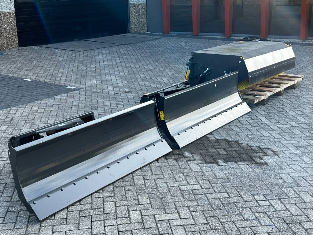 حفار زحاف Gehl R135 / Mantitou 1350R, 2022, 115 hours!: صورة 38