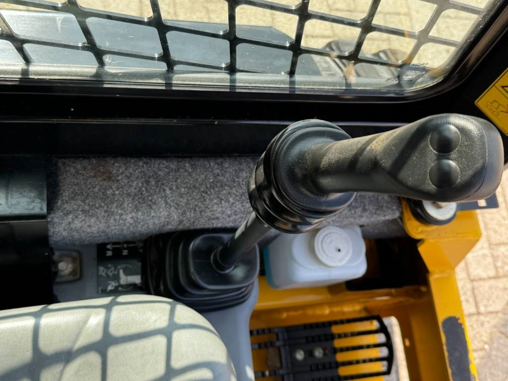 حفار زحاف Gehl R135 / Mantitou 1350R, 2022, 115 hours!: صورة 15