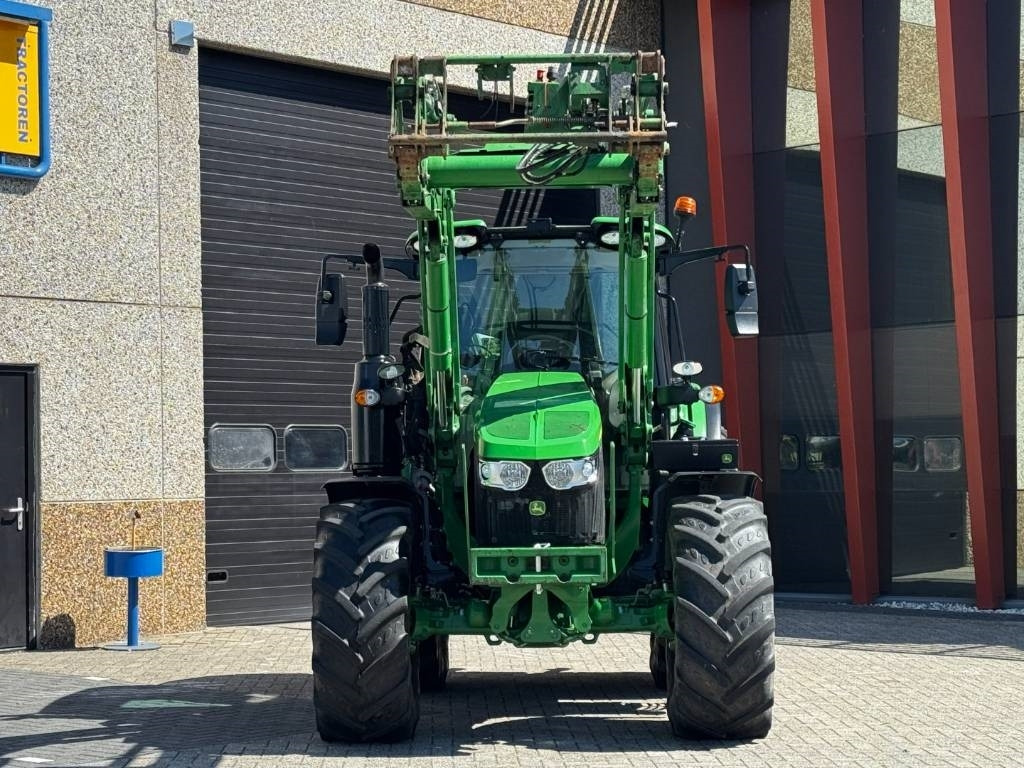 John Deere 6110M, 2021, Auto Power, 623R frontloader!! - جرار: صورة 2 John Deere 6110M, 2021, Auto Power, 623R frontloader!! - جرار: صورة 2