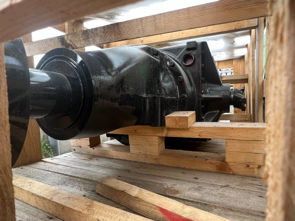 New Holland Front Axle New Holland T9 / Case Steiger - CNH - - إطار/ شاسيه - الآلات الزراعية: صورة 4 New Holland Front Axle New Holland T9 / Case Steiger - CNH - - إطار/ شاسيه - الآلات الزراعية: صورة 4