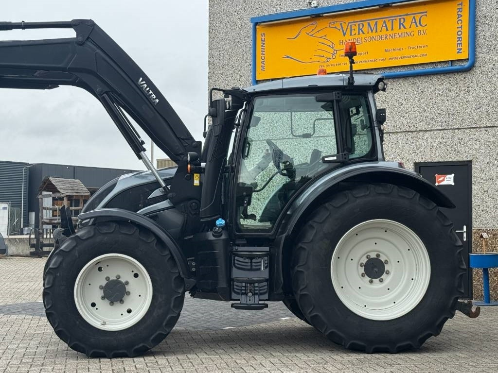 Valtra N174D, Frontlinkage + PTO, Frontloader, 3846 hours - جرار: صورة 3 Valtra N174D, Frontlinkage + PTO, Frontloader, 3846 hours - جرار: صورة 3