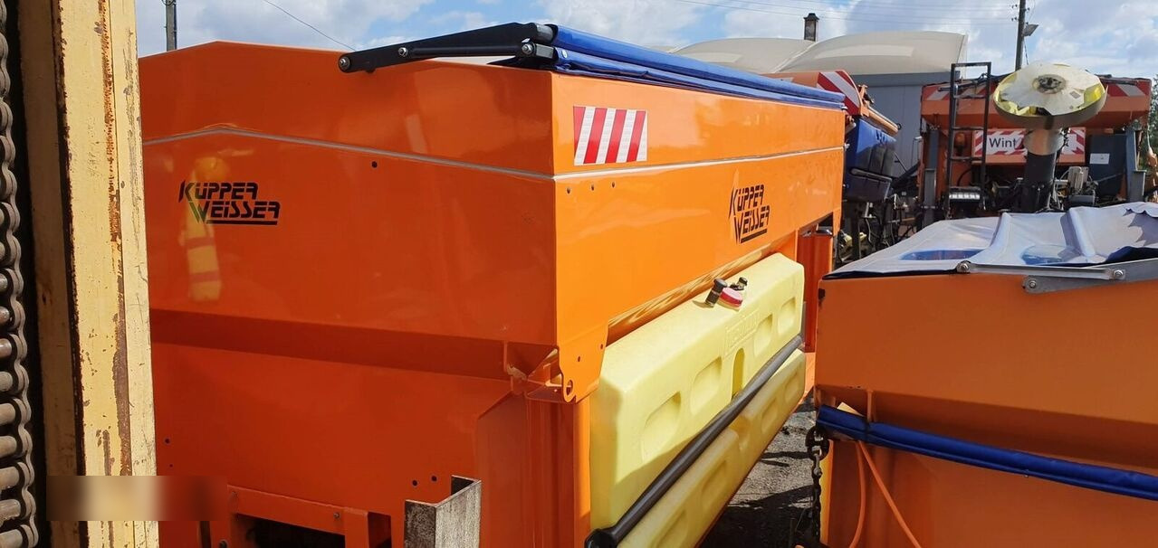 Schmidt KUPPER WEISSER 7m3 - مفرشة الرمل/ الملح - آلية المنفعة/ مركبة خاصة: صورة 5 Schmidt KUPPER WEISSER 7m3 - مفرشة الرمل/ الملح - آلية المنفعة/ مركبة خاصة: صورة 5