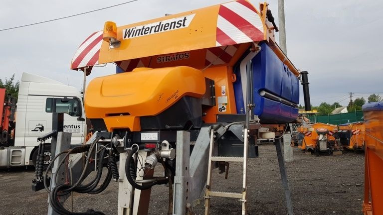 Schmidt Solarko piaskarka SCHMIDT STRATOS 5m3 - مفرشة الرمل/ الملح - آلية المنفعة/ مركبة خاصة: صورة 2 Schmidt Solarko piaskarka SCHMIDT STRATOS 5m3 - مفرشة الرمل/ الملح - آلية المنفعة/ مركبة خاصة: صورة 2