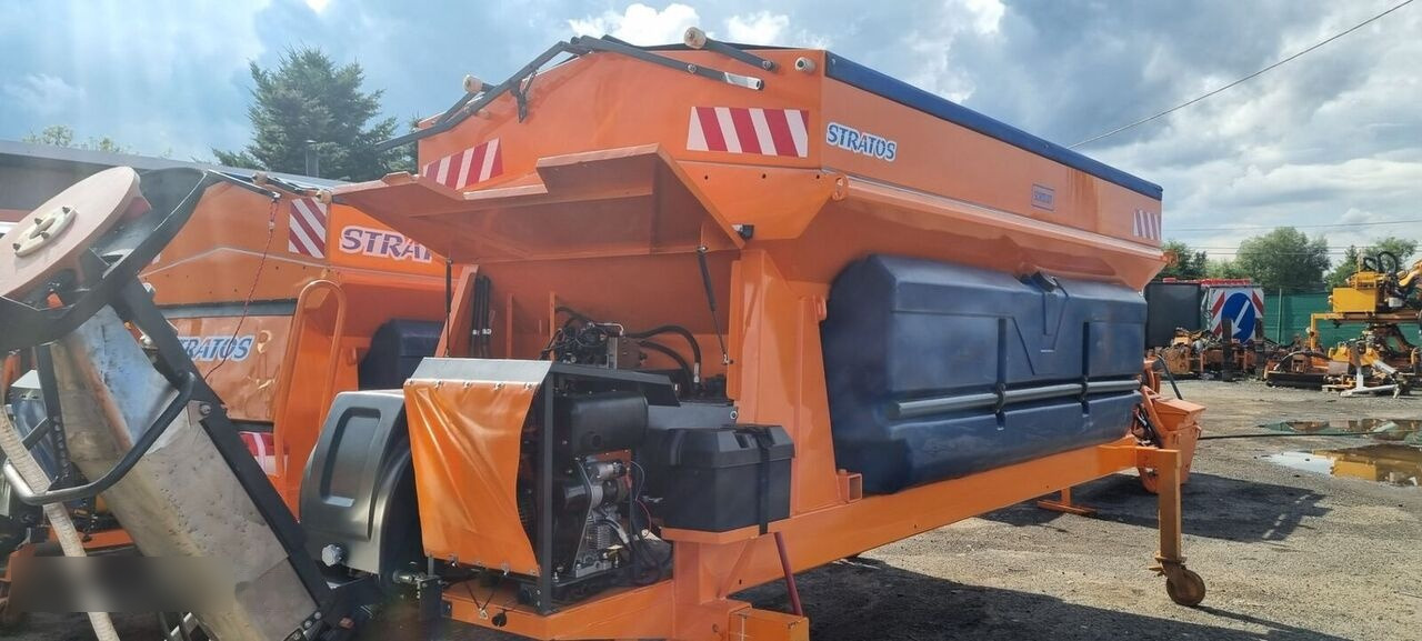 Schmidt odnowiona 2025 - مفرشة الرمل/ الملح - آلية المنفعة/ مركبة خاصة: صورة 4 Schmidt odnowiona 2025 - مفرشة الرمل/ الملح - آلية المنفعة/ مركبة خاصة: صورة 4