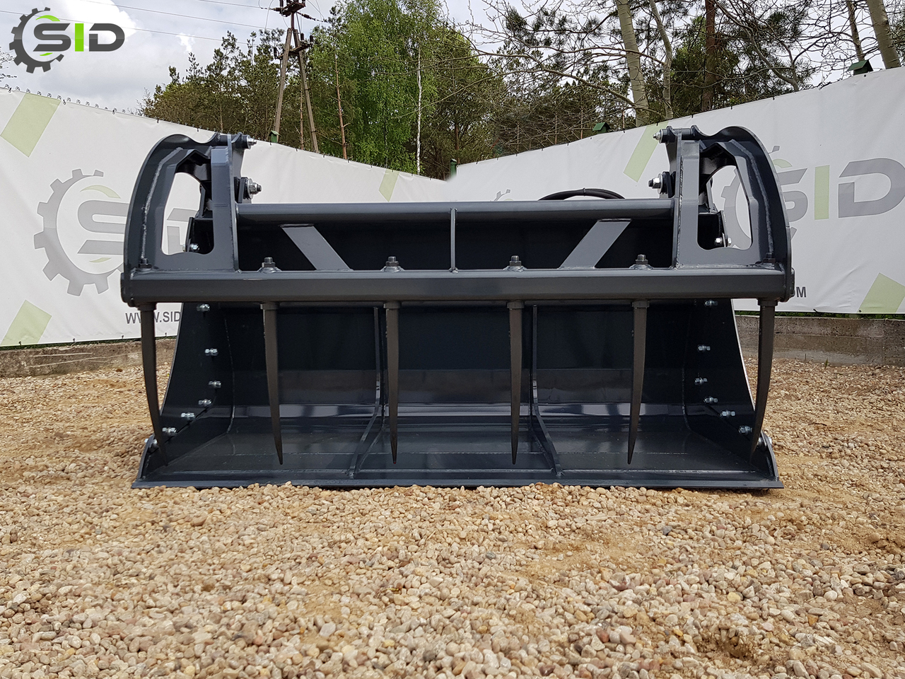 SID KROKODILSCHAUFEL GESCHMIEDETE ZINKEN XXL / Godet Crocodile BMS XXL / Crocodile grab bucket forged tines XXL 1,8 m SID - معدات السيلاج: صورة 2 SID KROKODILSCHAUFEL GESCHMIEDETE ZINKEN XXL / Godet Crocodile BMS XXL / Crocodile grab bucket forged tines XXL 1,8 m SID - معدات السيلاج: صورة 2