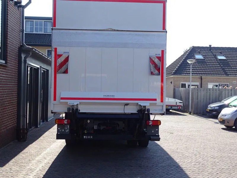 DAF LF 260 16 TON SLEEPER BOX 720X250X244 LBW 1.5 T - شاحنة مقفلة: صورة 2 DAF LF 260 16 TON SLEEPER BOX 720X250X244 LBW 1.5 T - شاحنة مقفلة: صورة 2