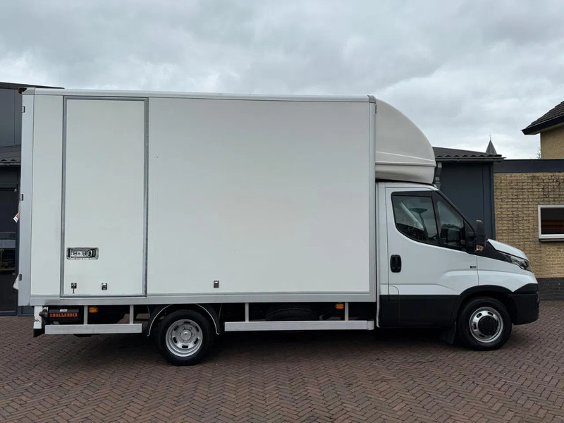 Iveco Daily 35C17 Automaat Cam Dhol. laadk Trekha. 3 zits Airco Navi - شاحنة مغلقة الصندوق: صورة 2 Iveco Daily 35C17 Automaat Cam Dhol. laadk Trekha. 3 zits Airco Navi - شاحنة مغلقة الصندوق: صورة 2