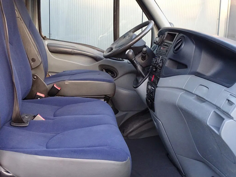 Iveco Daily 35C18 BE TREKKER 3 ZITS EURO 5 12 TON - وحدة جر: صورة 3 Iveco Daily 35C18 BE TREKKER 3 ZITS EURO 5 12 TON - وحدة جر: صورة 3