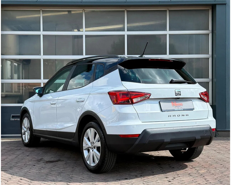 SEAT Arona 1.0 TSI Style Business Intense Carplay Dealeronderhouden Cruise Clima Navi Camera - سيارة دفع رباعي: صورة 4 SEAT Arona 1.0 TSI Style Business Intense Carplay Dealeronderhouden Cruise Clima Navi Camera - سيارة دفع رباعي: صورة 4