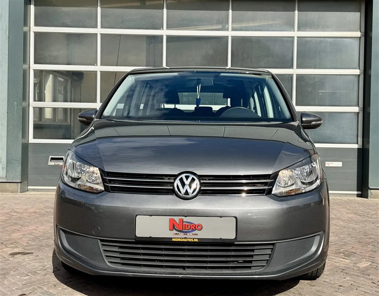 Volkswagen Touran 1.2 TSI 105pk 7 Pers LMV export - سيارة: صورة 5 Volkswagen Touran 1.2 TSI 105pk 7 Pers LMV export - سيارة: صورة 5