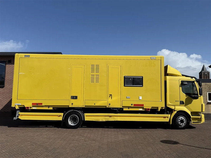 Volvo FL 12.240 2x bed Stand Airco Douche wasbak Heater Without Box - شاحنة مقفلة: صورة 2 Volvo FL 12.240 2x bed Stand Airco Douche wasbak Heater Without Box - شاحنة مقفلة: صورة 2