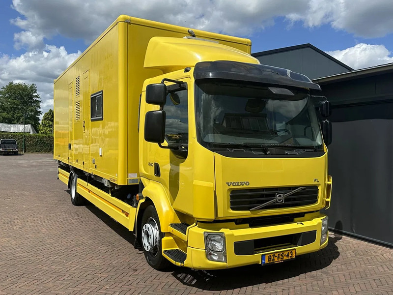 Volvo FL 12.240 BDF ST.AIRCO+ KACHEL, DOUCHE, 2X BED, WASBAK - شاحنة مقفلة: صورة 1 Volvo FL 12.240 BDF ST.AIRCO+ KACHEL, DOUCHE, 2X BED, WASBAK - شاحنة مقفلة: صورة 1