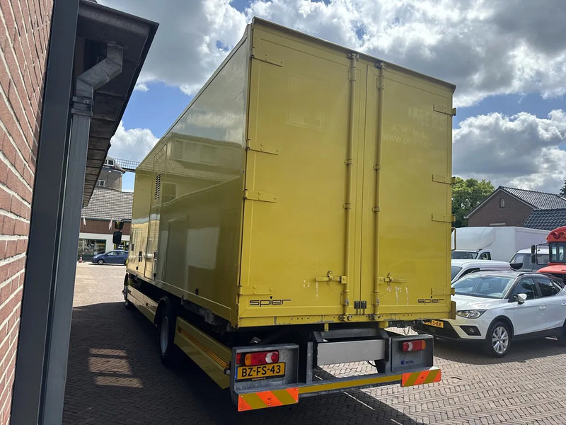 Volvo FL 12.240 BDF ST.AIRCO+ KACHEL, DOUCHE, 2X BED, WASBAK - شاحنة مقفلة: صورة 3 Volvo FL 12.240 BDF ST.AIRCO+ KACHEL, DOUCHE, 2X BED, WASBAK - شاحنة مقفلة: صورة 3