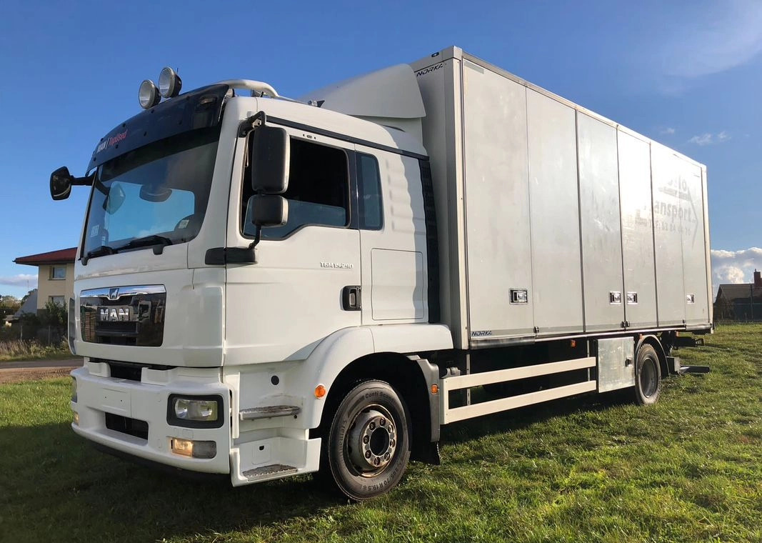 MAN 15.290 Winda Bok otwierany 18 Palet - شاحنة صندوق متساوي: صورة 4 MAN 15.290 Winda Bok otwierany 18 Palet - شاحنة صندوق متساوي: صورة 4