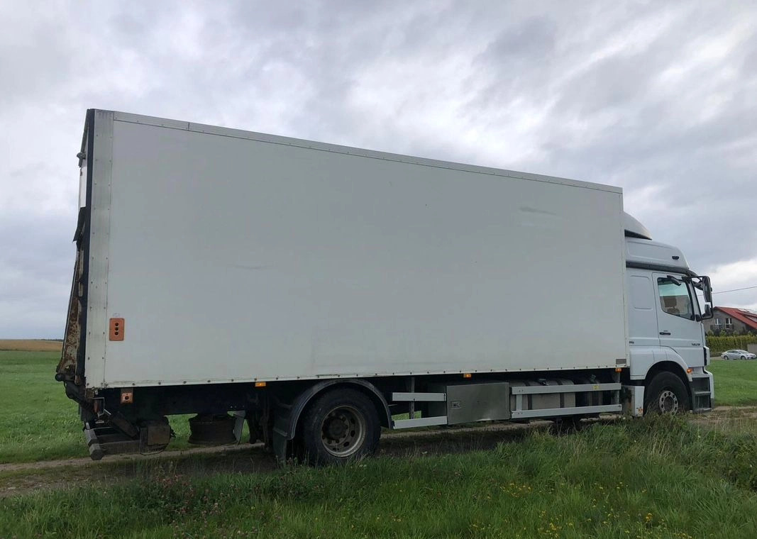 MERCEDES-BENZ AXOR PRZEBIEG TYLKO 322000 KM!!!! MERCEDES-BENZ AXOR PRZEBIEG TYLKO 322000 KM!!!!: صورة 28 MERCEDES-BENZ AXOR PRZEBIEG TYLKO 322000 KM!!!! MERCEDES-BENZ AXOR PRZEBIEG TYLKO 322000 KM!!!!: صورة 28