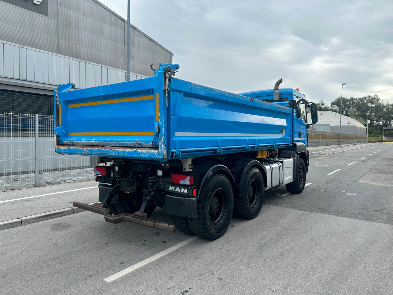 MAN TGS 26.460 6X4 Hydrodrive Bordmatik - شاحنة قلاب: صورة 4 MAN TGS 26.460 6X4 Hydrodrive Bordmatik - شاحنة قلاب: صورة 4