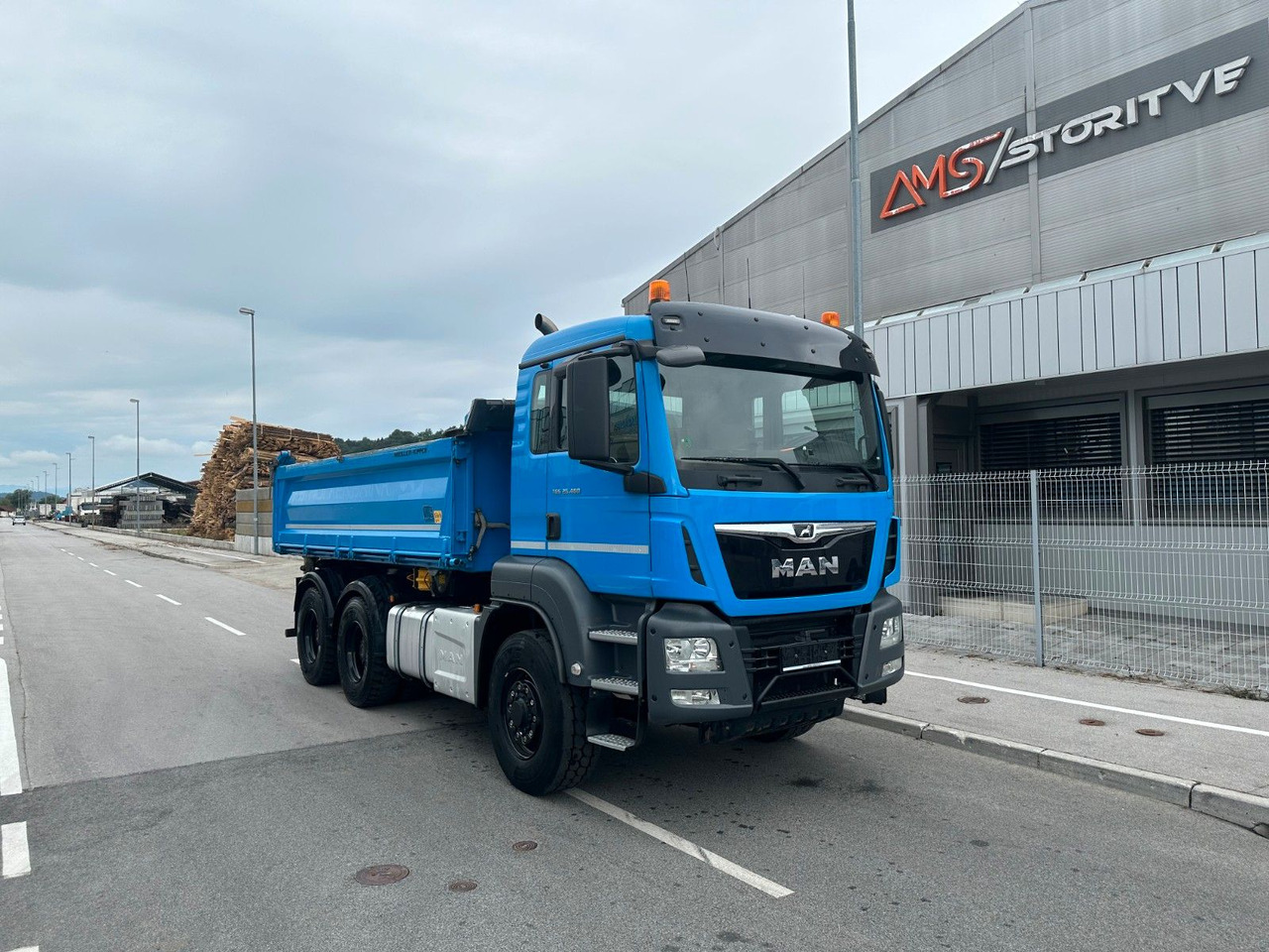 MAN TGS 26.460 6X4 Hydrodrive Bordmatik - شاحنة قلاب: صورة 1 MAN TGS 26.460 6X4 Hydrodrive Bordmatik - شاحنة قلاب: صورة 1