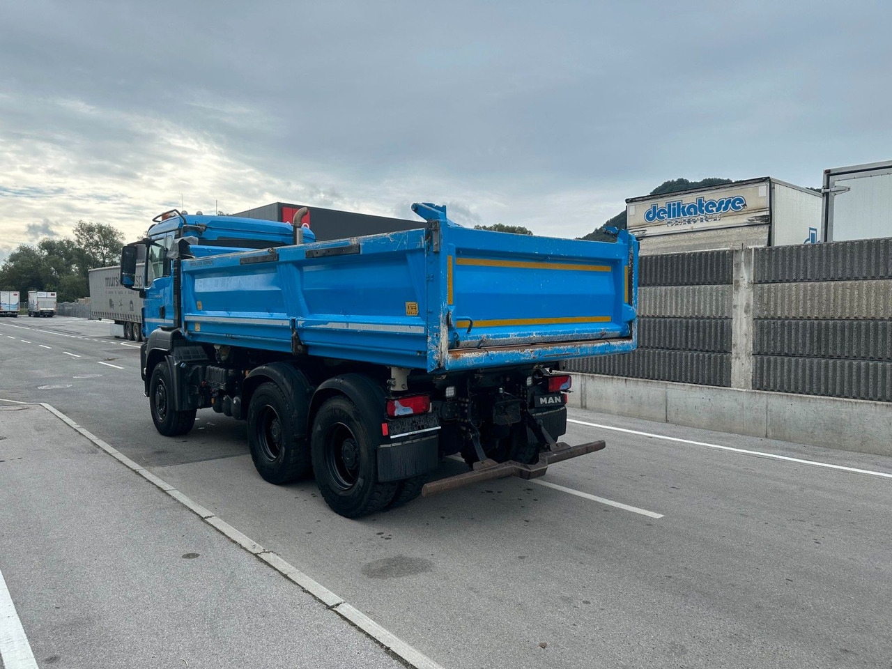 MAN TGS 26.460 6X4 Hydrodrive Bordmatik - شاحنة قلاب: صورة 3 MAN TGS 26.460 6X4 Hydrodrive Bordmatik - شاحنة قلاب: صورة 3