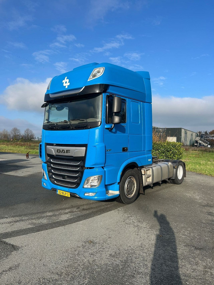 DAF XF 480 XF480 Super Space Very complete trucks More pc available - وحدة جر: صورة 1 DAF XF 480 XF480 Super Space Very complete trucks More pc available - وحدة جر: صورة 1
