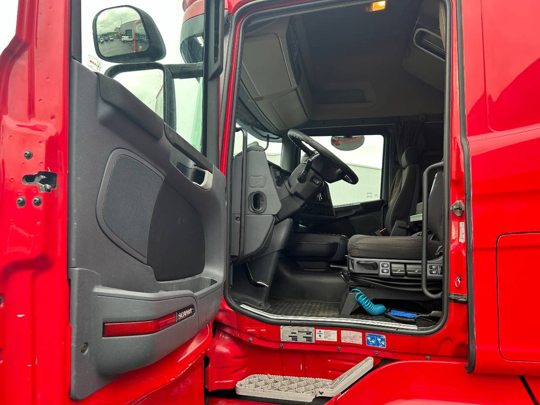 Scania R580 V8 R580 v8 Topline Retarder Full Airsuspension Double Glass - وحدة جر: صورة 4 Scania R580 V8 R580 v8 Topline Retarder Full Airsuspension Double Glass - وحدة جر: صورة 4