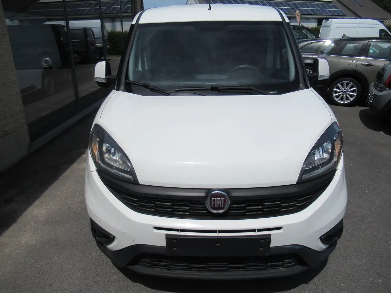 Fiat Doblo 105CV AIRCO,NAVI,CRUISE 9000€+TVA - فان: صورة 3 Fiat Doblo 105CV AIRCO,NAVI,CRUISE 9000€+TVA - فان: صورة 3