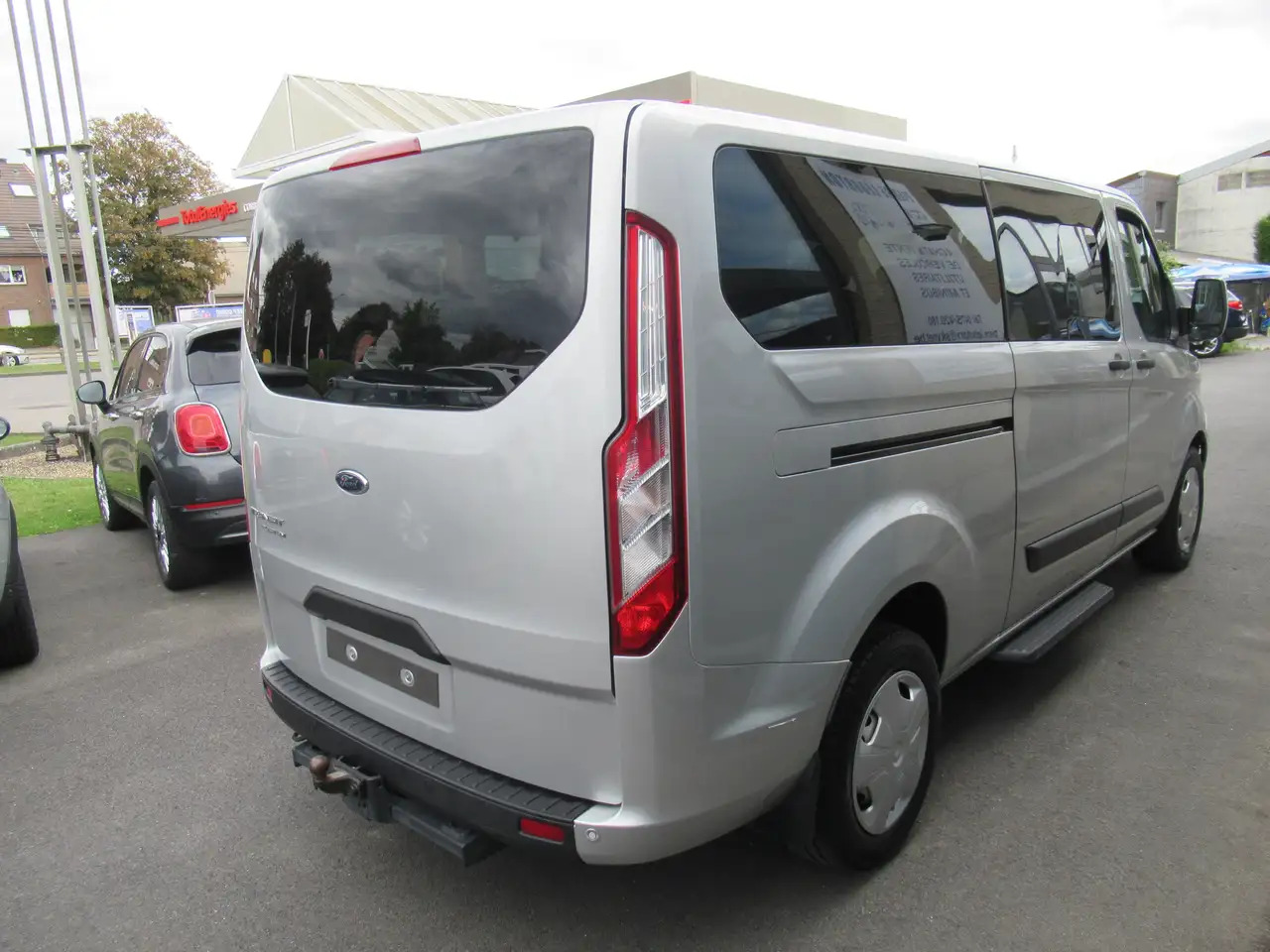 Ford Transit Custom 2.0 TDCi L2H1 Ambiente 23900€+TVA/BTW - ميكروباص: صورة 2 Ford Transit Custom 2.0 TDCi L2H1 Ambiente 23900€+TVA/BTW - ميكروباص: صورة 2