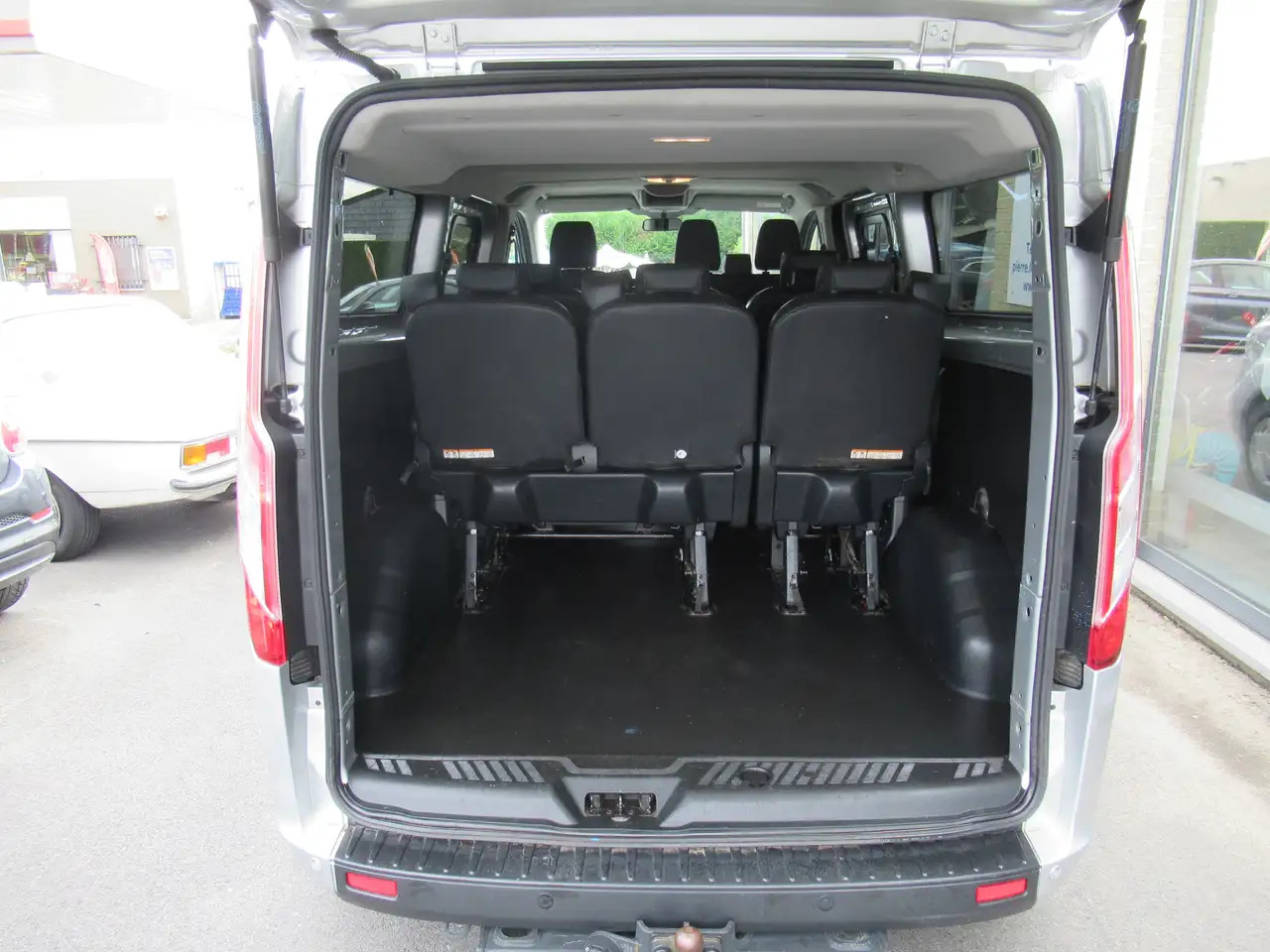 Ford Transit Custom 2.0 TDCi L2H1 Ambiente 23900€+TVA/BTW - ميكروباص: صورة 5 Ford Transit Custom 2.0 TDCi L2H1 Ambiente 23900€+TVA/BTW - ميكروباص: صورة 5