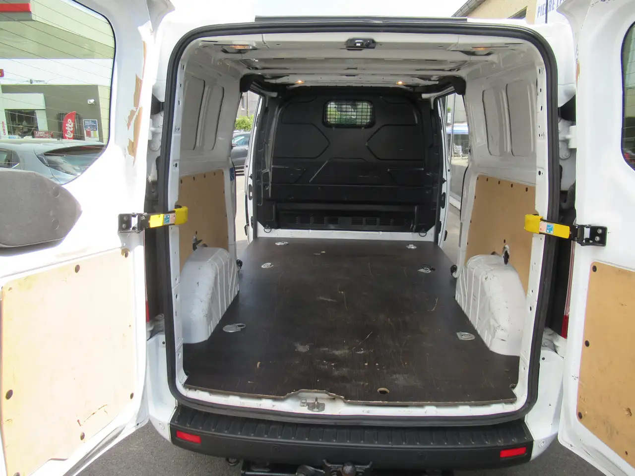 Ford Transit Custom L2, navi, cruis, clim 2PL 13900€+tva/btw - آليات: صورة 5 Ford Transit Custom L2, navi, cruis, clim 2PL 13900€+tva/btw - آليات: صورة 5