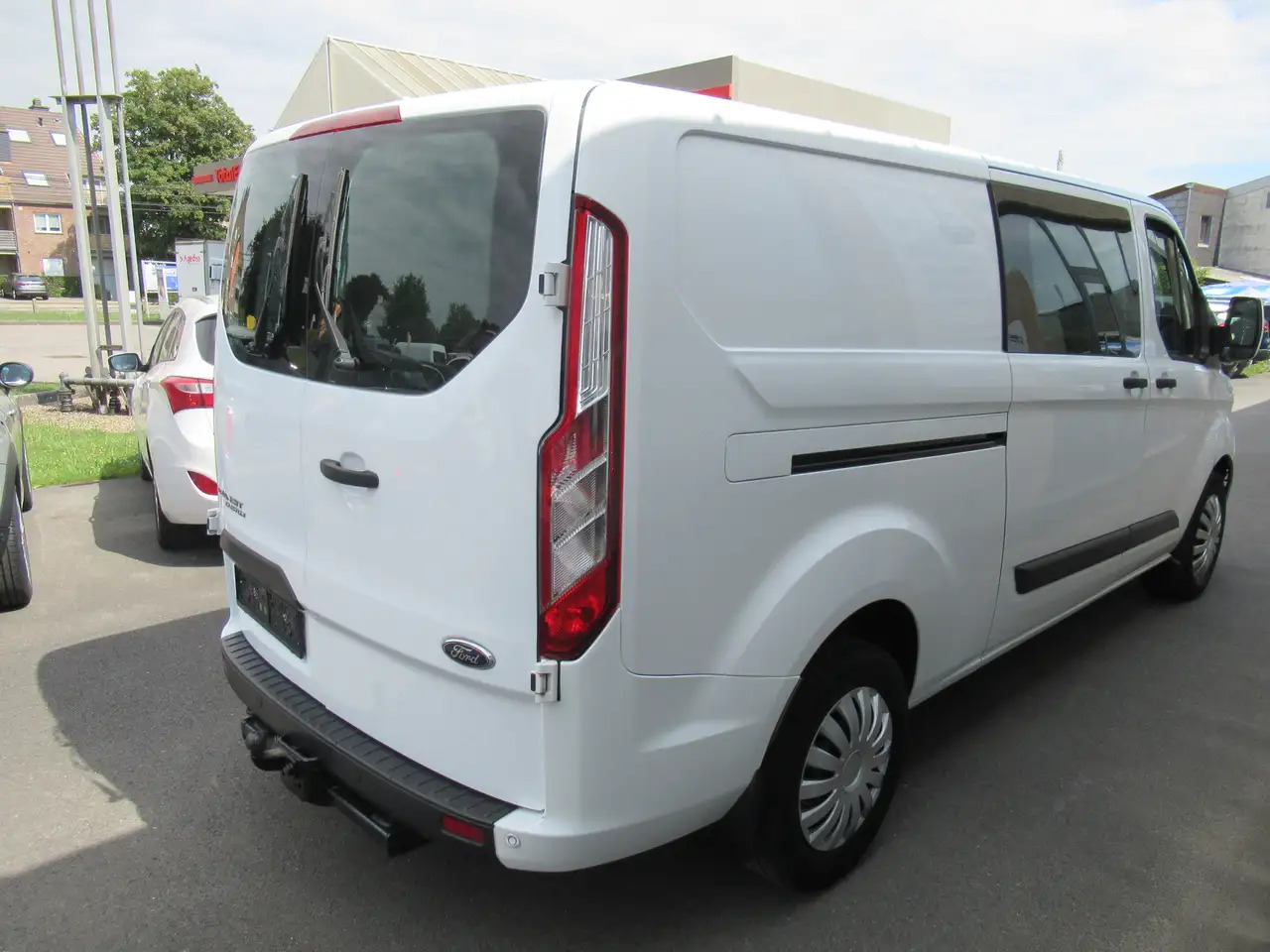 Ford Transit Custom L2, navi, cruis, clim 2PL 13900€+tva/btw - آليات: صورة 2 Ford Transit Custom L2, navi, cruis, clim 2PL 13900€+tva/btw - آليات: صورة 2