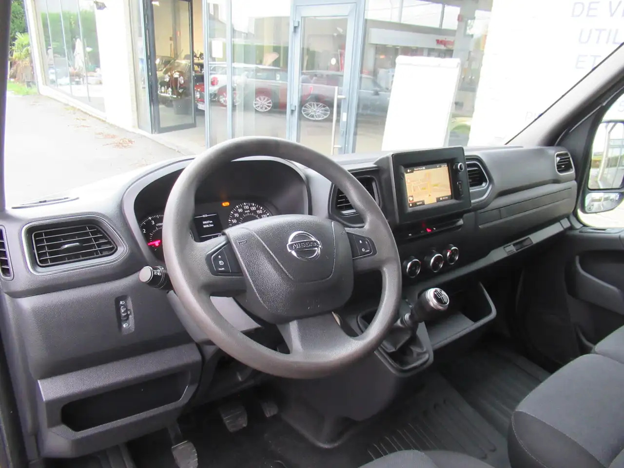 فان Nissan Interstar L2H2 clim navi 16500€+tva/btw: صورة 6
