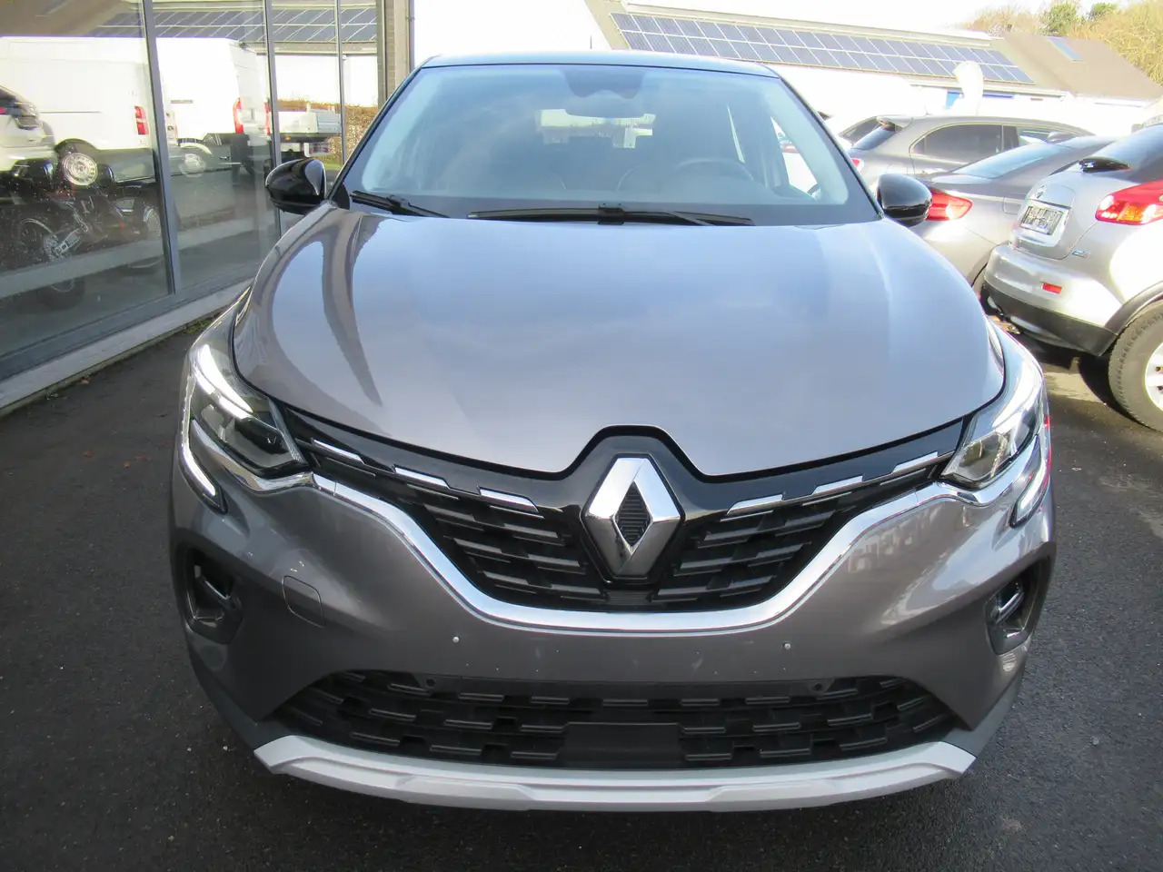 Renault Captur Captur 1.33 TCe Intens EDC GPF (EU6D) - سيارة دفع رباعي: صورة 3 Renault Captur Captur 1.33 TCe Intens EDC GPF (EU6D) - سيارة دفع رباعي: صورة 3
