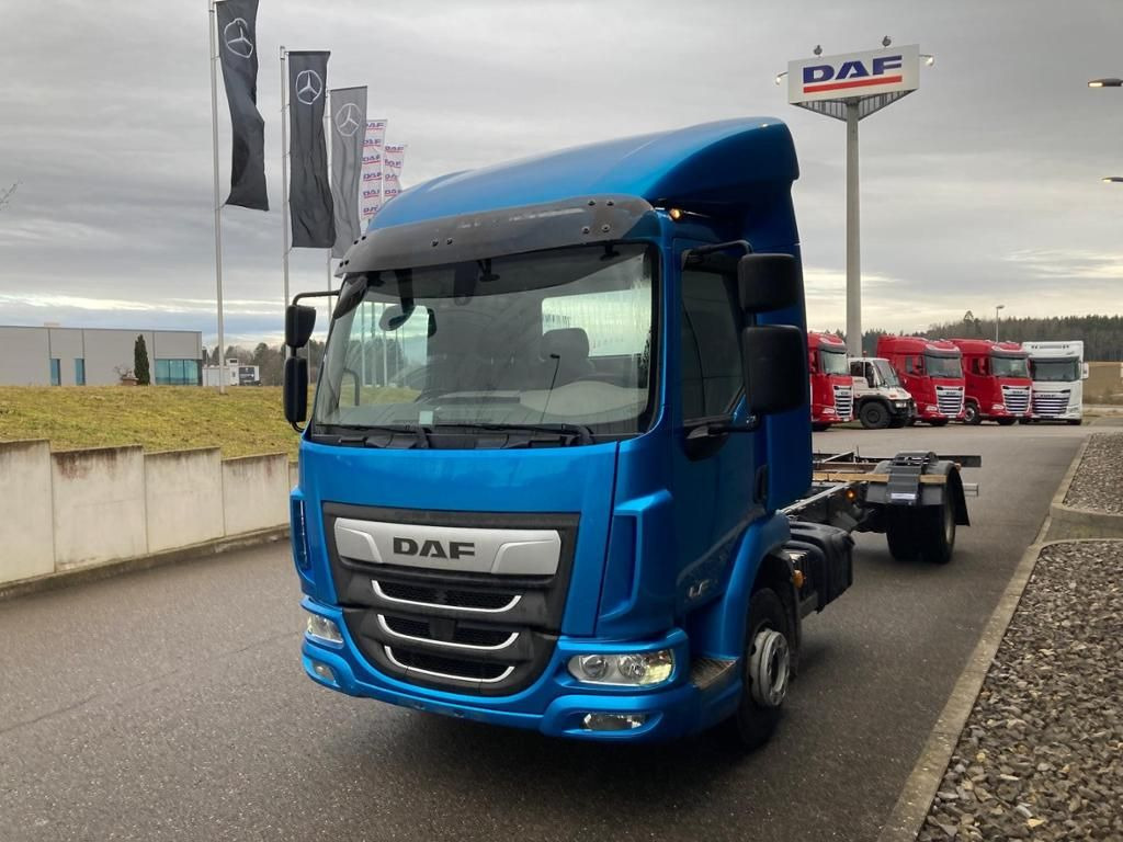 DAF LF 210 FA Standheizung / 5.00m Rd / 7.490kg - شاحنة هيكل كابينة: صورة 4 DAF LF 210 FA Standheizung / 5.00m Rd / 7.490kg - شاحنة هيكل كابينة: صورة 4