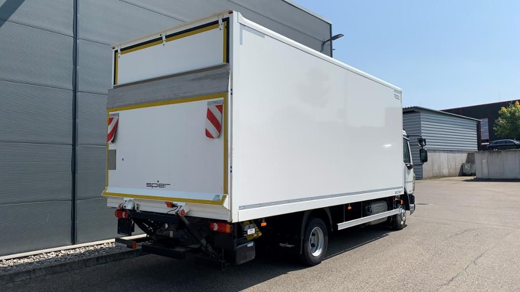 DAF LF 210 Koffer 7,49 to Klima Luftfederung LBW - شاحنة مغلقة الصندوق: صورة 3 DAF LF 210 Koffer 7,49 to Klima Luftfederung LBW - شاحنة مغلقة الصندوق: صورة 3