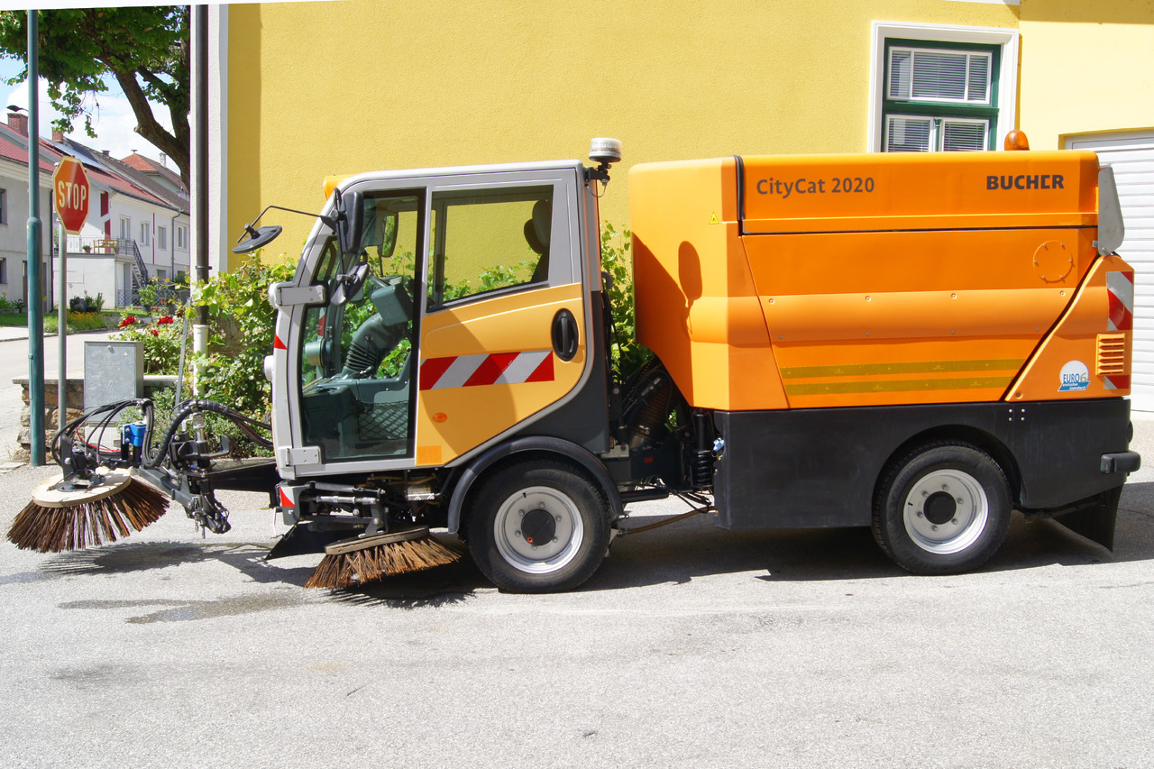BUCHER BUCHER CityCat 2020 XL/Euro 6/L + R Kehrmaschine/Frontbesen - سياره كنس شوارع: صورة 3 BUCHER BUCHER CityCat 2020 XL/Euro 6/L + R Kehrmaschine/Frontbesen - سياره كنس شوارع: صورة 3