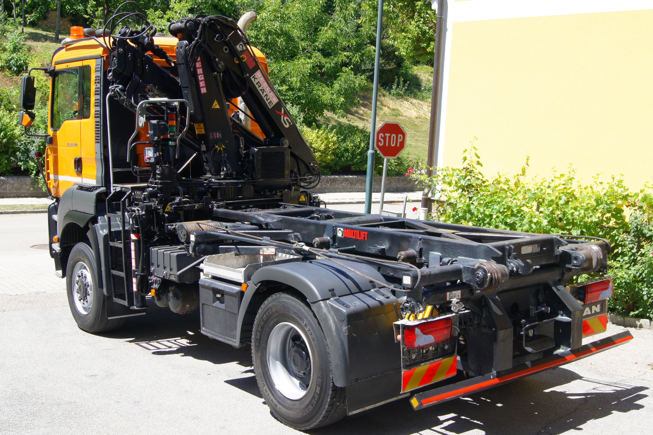 MAN TGA 18.360 BL 4x4/Euro4/TÜV/HIAB 111/MULTILIFT/Winterdienst - شاحنة قلاب, شاحنة كرين: صورة 4 MAN TGA 18.360 BL 4x4/Euro4/TÜV/HIAB 111/MULTILIFT/Winterdienst - شاحنة قلاب, شاحنة كرين: صورة 4