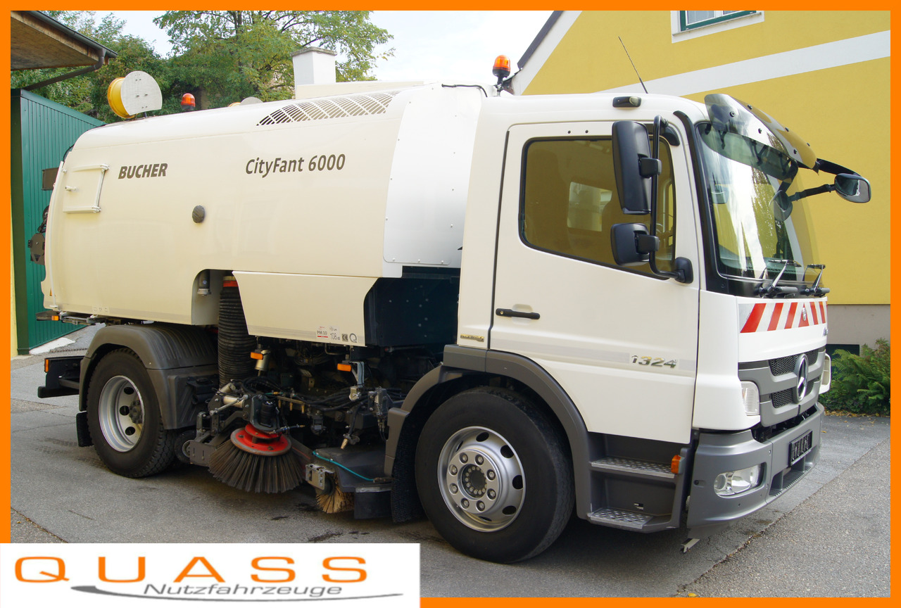 MERCEDES-BENZ ATEGO 1324 / BUCHER CityFant 6000 TWIN, beidseitig + Heck, Aufbaumotor - سياره كنس شوارع: صورة 1 MERCEDES-BENZ ATEGO 1324 / BUCHER CityFant 6000 TWIN, beidseitig + Heck, Aufbaumotor - سياره كنس شوارع: صورة 1