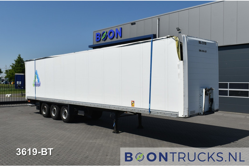 Schmitz Cargobull SCB*S3B | DAMAGED / SCHADE * TAIL LIFT (WORKING) * DISC BRAKES - نصف مقطورة صندوق مغلق: صورة 4 Schmitz Cargobull SCB*S3B | DAMAGED / SCHADE * TAIL LIFT (WORKING) * DISC BRAKES - نصف مقطورة صندوق مغلق: صورة 4