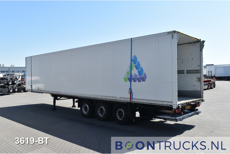 Schmitz Cargobull SCB*S3B | DAMAGED / SCHADE * TAIL LIFT (WORKING) * DISC BRAKES - نصف مقطورة صندوق مغلق: صورة 3 Schmitz Cargobull SCB*S3B | DAMAGED / SCHADE * TAIL LIFT (WORKING) * DISC BRAKES - نصف مقطورة صندوق مغلق: صورة 3