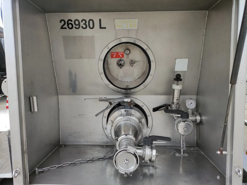 Burg 26930 Liter tankoplegger 1 kamer - نصف مقطورة صهريج: صورة 3 Burg 26930 Liter tankoplegger 1 kamer - نصف مقطورة صهريج: صورة 3