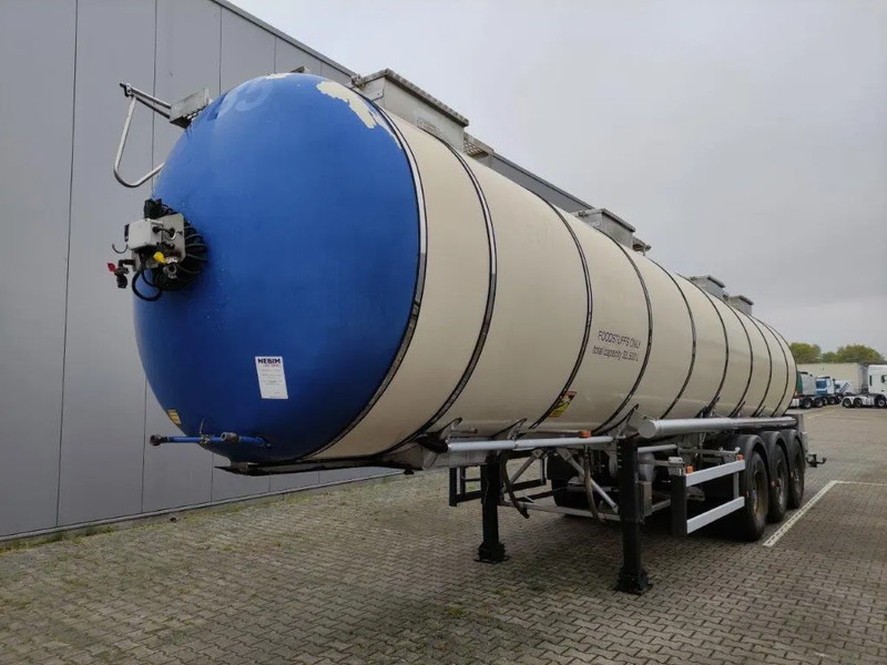 Feldbinder 33500 liter 3 kamer tankoplegger met Unibloc electric pomp - نصف مقطورة صهريج: صورة 1 Feldbinder 33500 liter 3 kamer tankoplegger met Unibloc electric pomp - نصف مقطورة صهريج: صورة 1