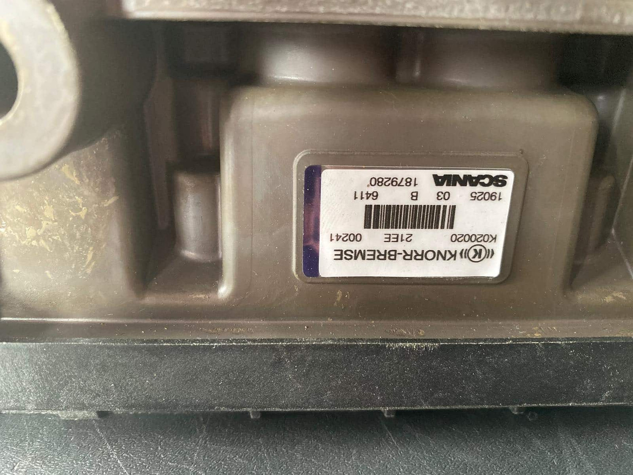 SCANIA AIR VALVE 1879280, 1879275 - صمام الفرامل - شاحنة: صورة 3 SCANIA AIR VALVE 1879280, 1879275 - صمام الفرامل - شاحنة: صورة 3