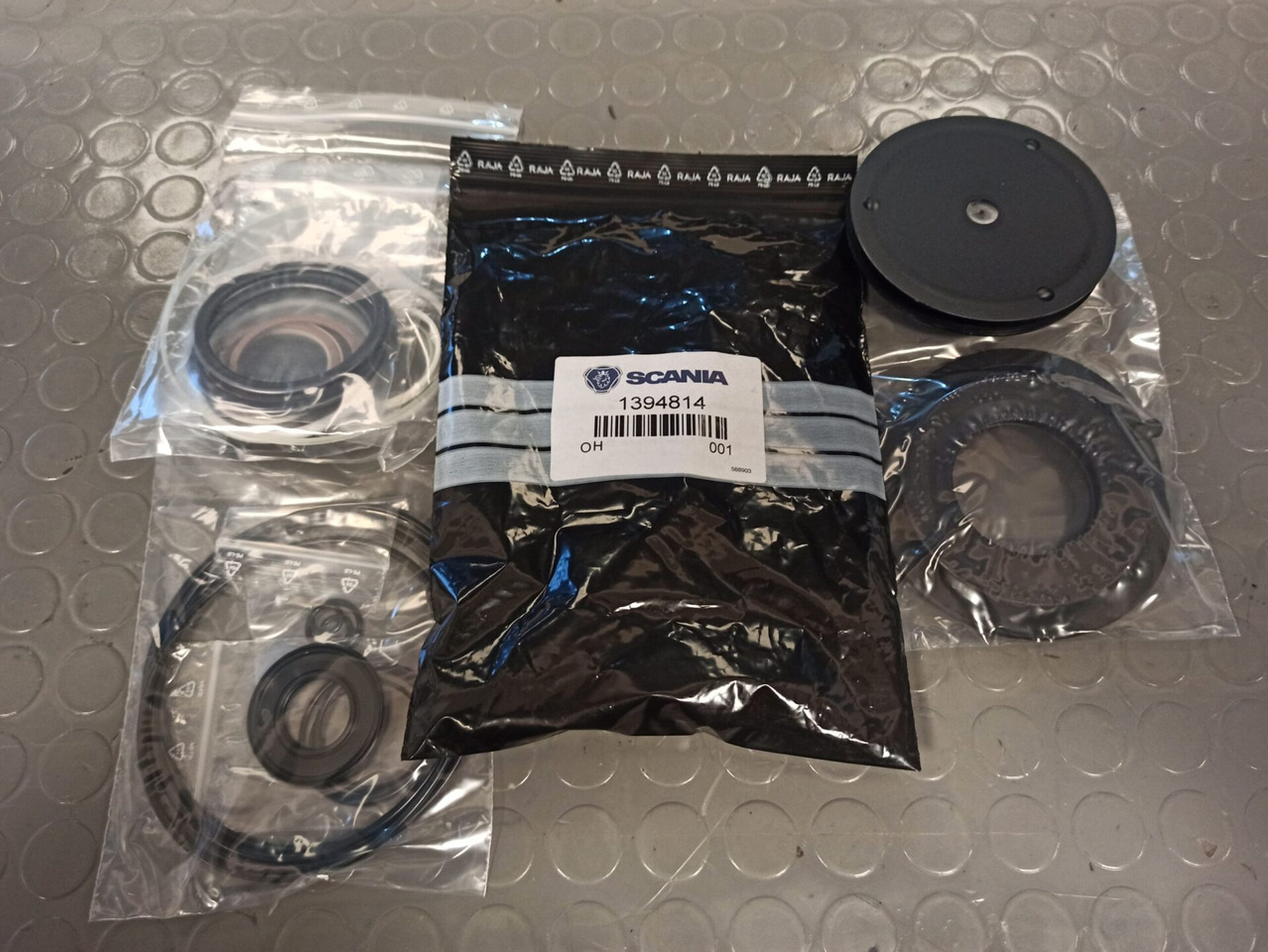 SCANIA SEALING KIT - 1394814 - المحور و قطع الغيار - شاحنة: صورة 1 SCANIA SEALING KIT - 1394814 - المحور و قطع الغيار - شاحنة: صورة 1