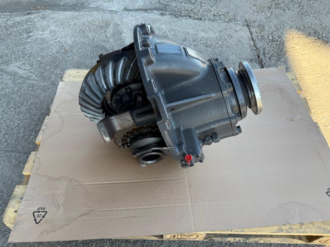 VOLVO Differential Groups 20701332 / 20487379 - صندوق التروس التفاضلية - شاحنة: صورة 3 VOLVO Differential Groups 20701332 / 20487379 - صندوق التروس التفاضلية - شاحنة: صورة 3