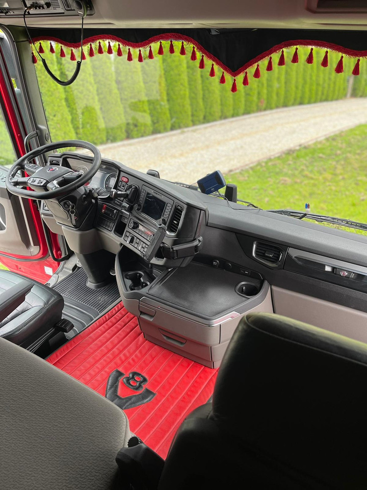 SCANIA R520 XT - شاحنة قطع الأشجار: صورة 2 SCANIA R520 XT - شاحنة قطع الأشجار: صورة 2