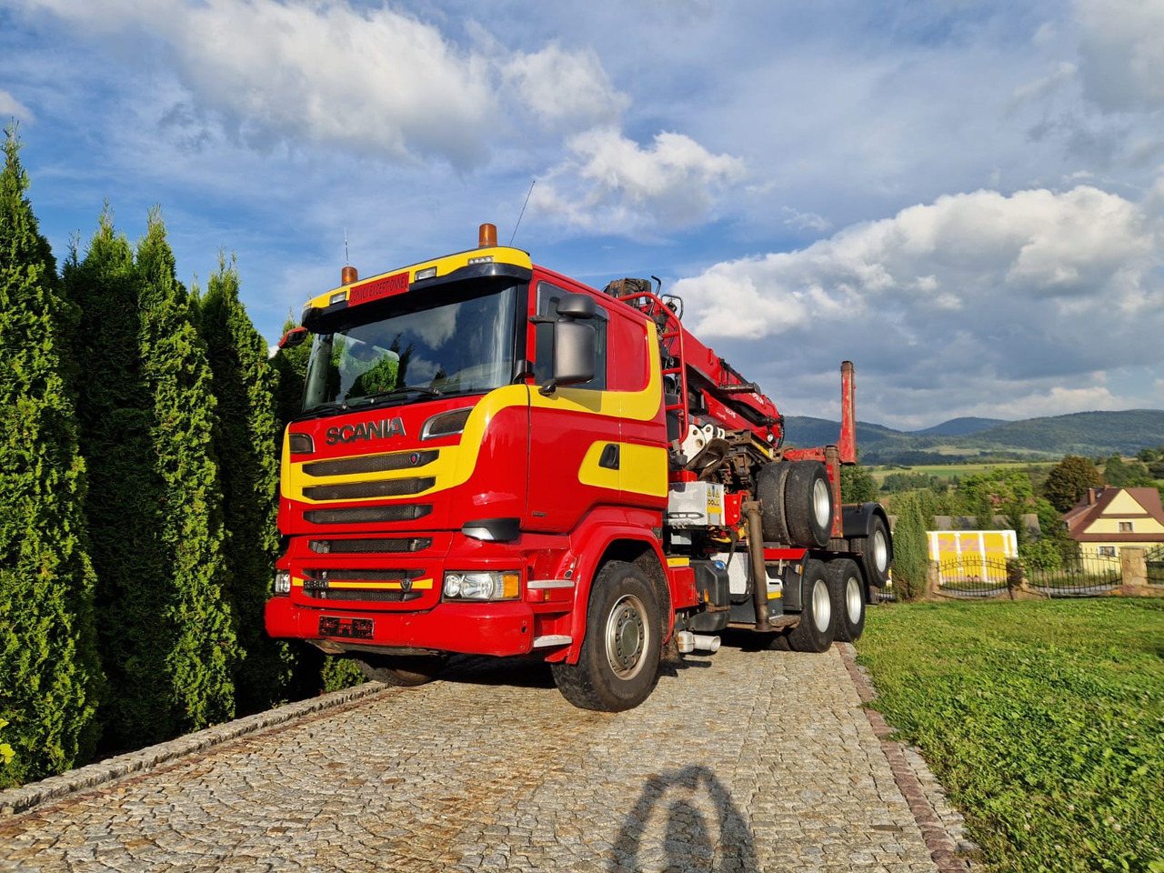 SCANIA R580 V8 - شاحنة قطع الأشجار: صورة 2 SCANIA R580 V8 - شاحنة قطع الأشجار: صورة 2