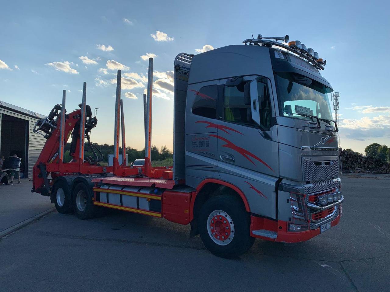 شاحنة قطع الأشجار VOLVO FH16 650: صورة 10