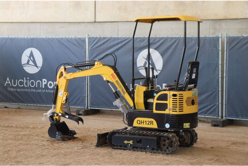 AGT Industrial QH12R - حفارة مُصَّغرة: صورة 3 AGT Industrial QH12R - حفارة مُصَّغرة: صورة 3