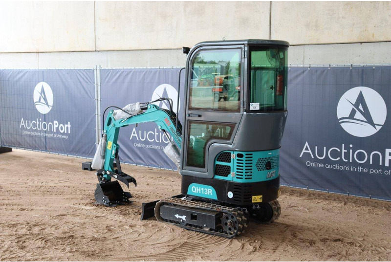 AGT Industrial QH13R - حفارة مُصَّغرة: صورة 3 AGT Industrial QH13R - حفارة مُصَّغرة: صورة 3