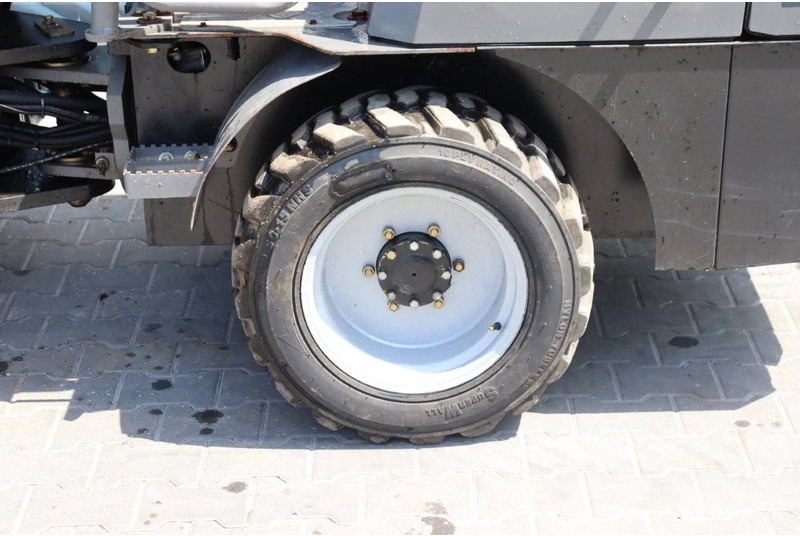 اللودر بعجل Aolite 606: صورة 12